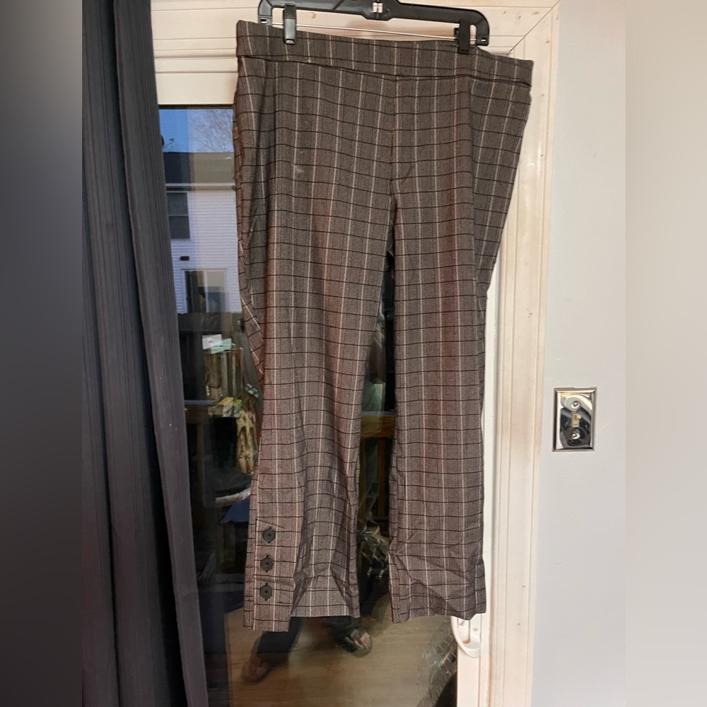 Dress pants. Capris